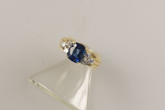 (10753) Cylon Saphir Brillant Ring mit ca. 0,3 ct., in 750 Gelb Gold