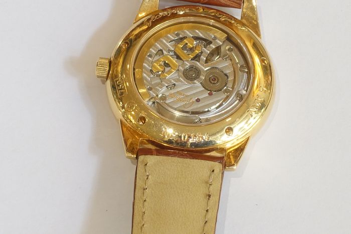 Glashütte Original Senator Mondphase- Panarama Datum, in 750/18 Kt. Gold