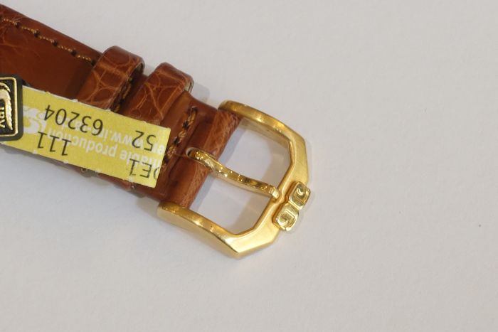 Glashütte Original Senator Mondphase- Panarama Datum, in 750/18 Kt. Gold